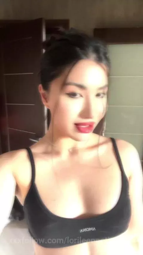 ✨How often have you met a sexy girl like me💕 by lorileenpetitekitty