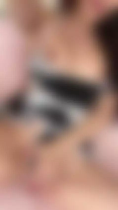 Some lips are just so kissable💦😻 by lorileenpetitekitty