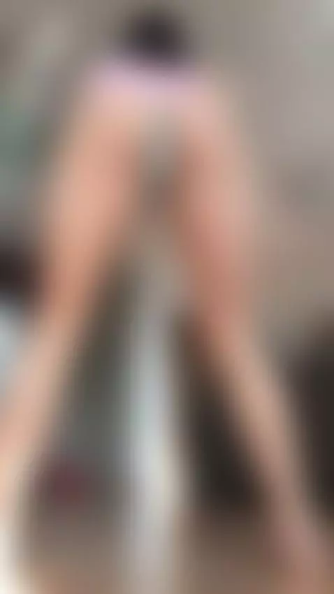 I hear all that time that my ass is too big by lorileenpetitekitty