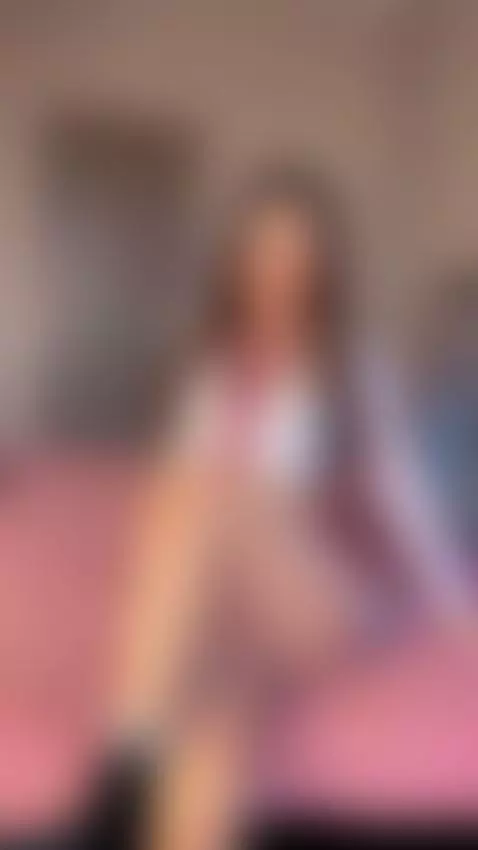 Do you like innocent college girls? by lorileenpetitekitty