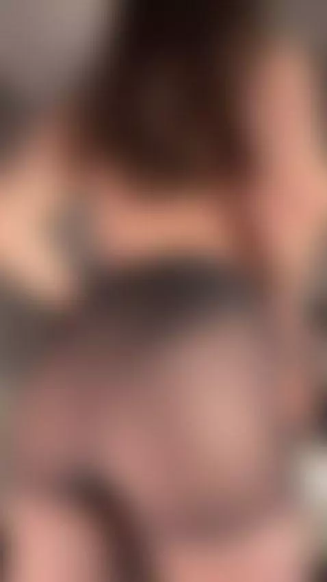 my phat ass is begging for a pounding by lorileenpetitekitty