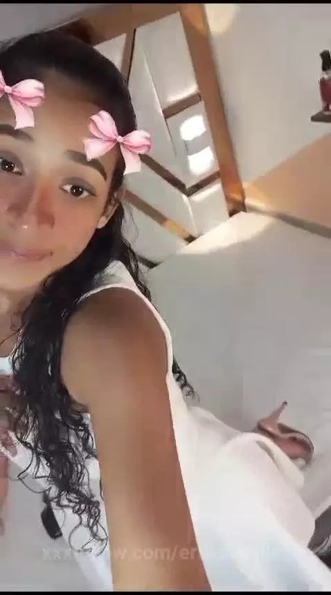 I would love to fill you with kisses and for you to fill me ... by eriika-miller