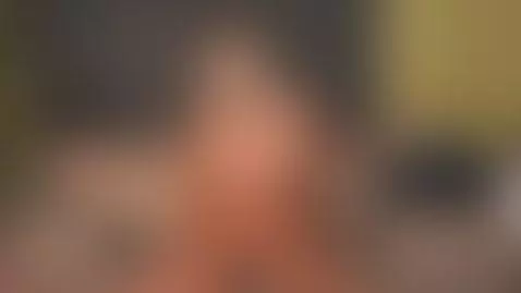 Con  esta hermosa chica que rico se mueve by poltravix