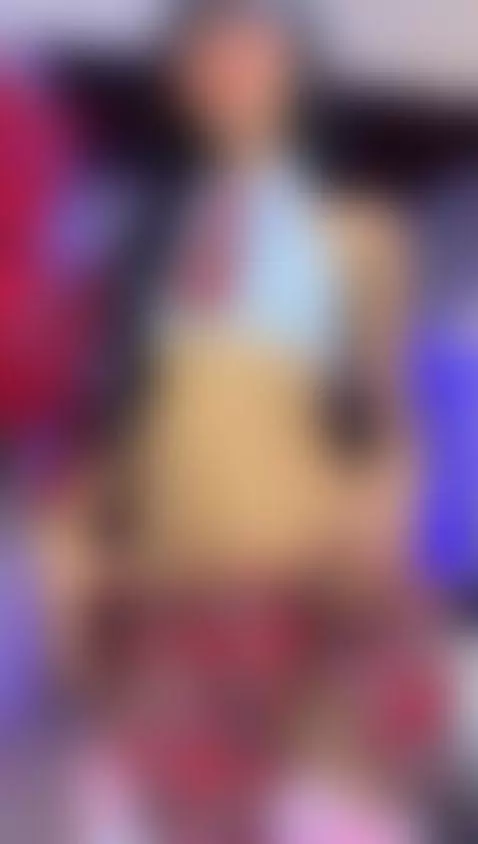 I fulfill fantasies... what is yours? 🔥 by anniiee-smith