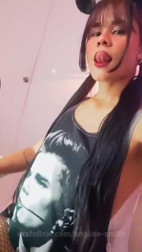 Live NOW¡ by anniiee-smith