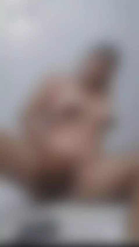 My stepfather watches me masturbate and he gets excited by dayannatorrez69