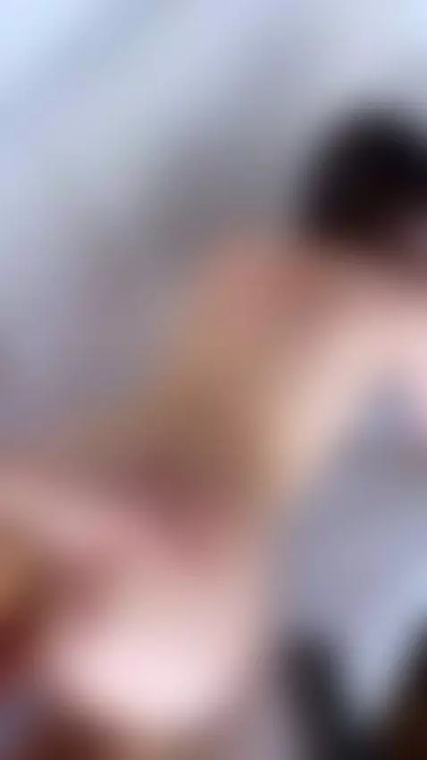 Horny doggy on the couch 💋 by jamieyoungtv