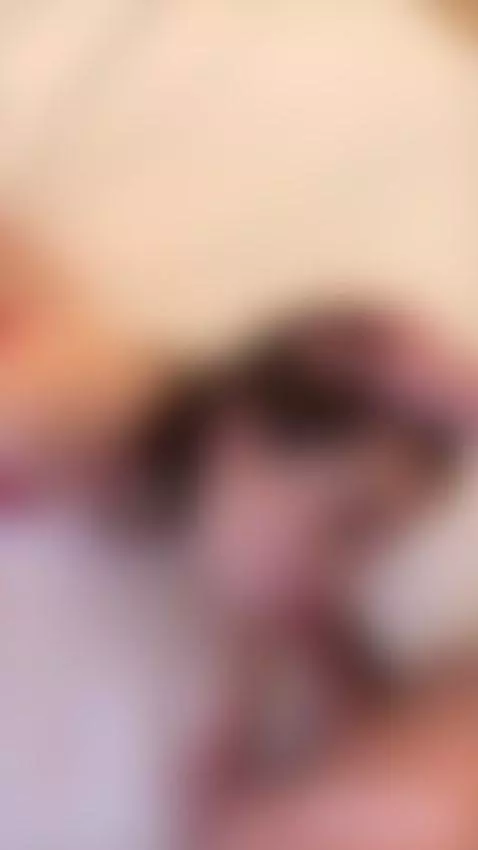 I suck your big cock passionately 💋 by jamieyoungtv