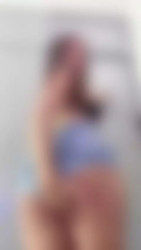 🥵 by lunastarlight235