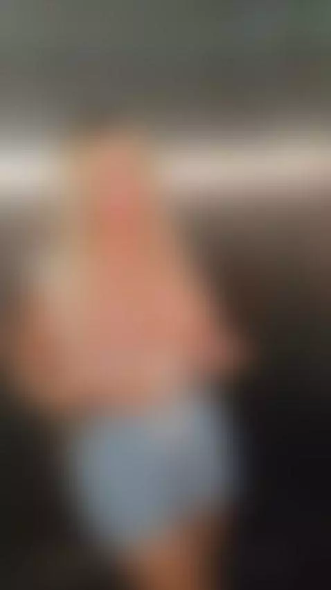 Teasing my neighbor 😈
Seduciendo a mi vecino 😈 by pamelaxpicetv