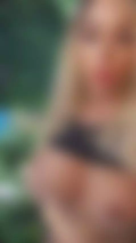 Mis vecinas son tan calientes como yo 🔥 by pamelaxpicetv