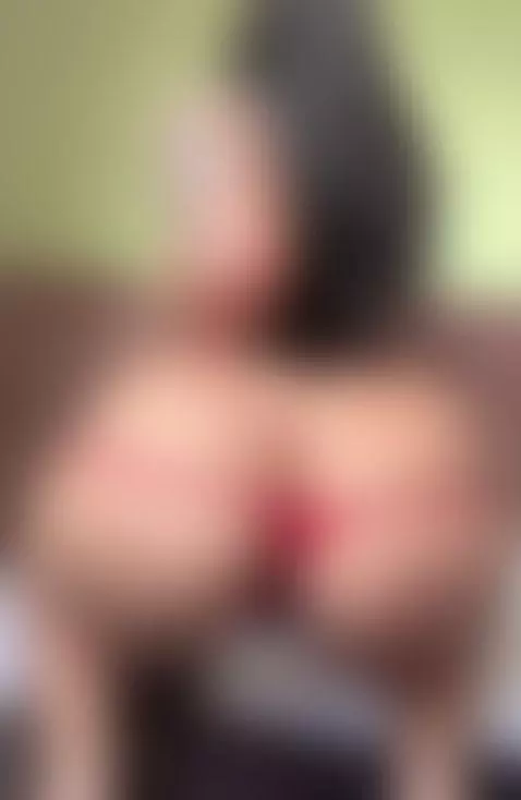 How many seconds can you hold on to me? 😈🔥🌶️ by camilbs