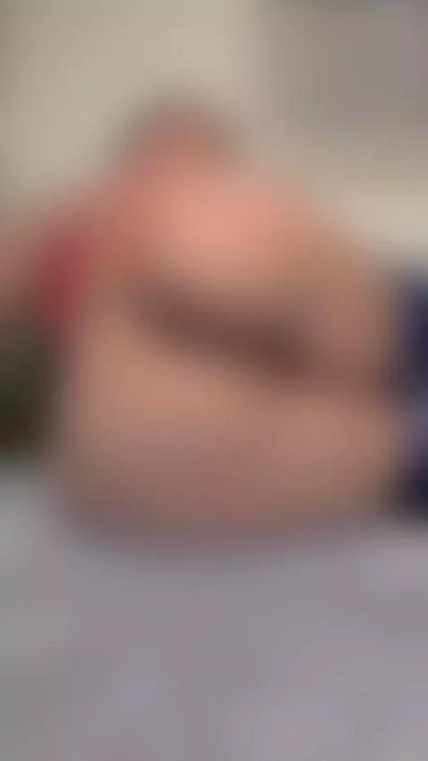 Hey!! 😳👋🏼🌶️ by camilbs