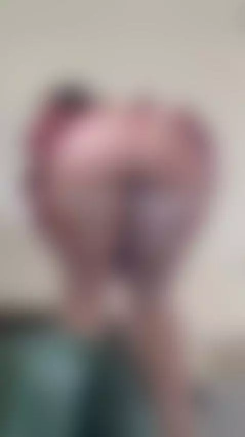 Does it come off♥️ or does it get pushed aside🔥? by camilbs