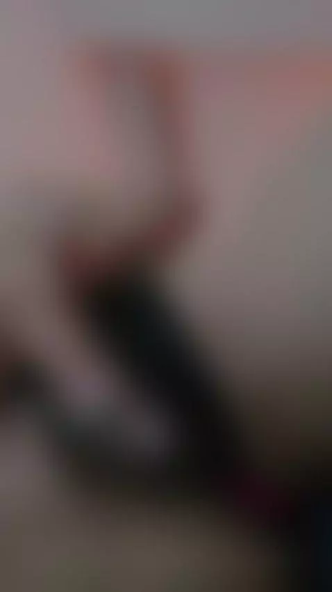 Come and play my pussy is so hot and wet / ven y toca mi coñ... by laurenrodriguez