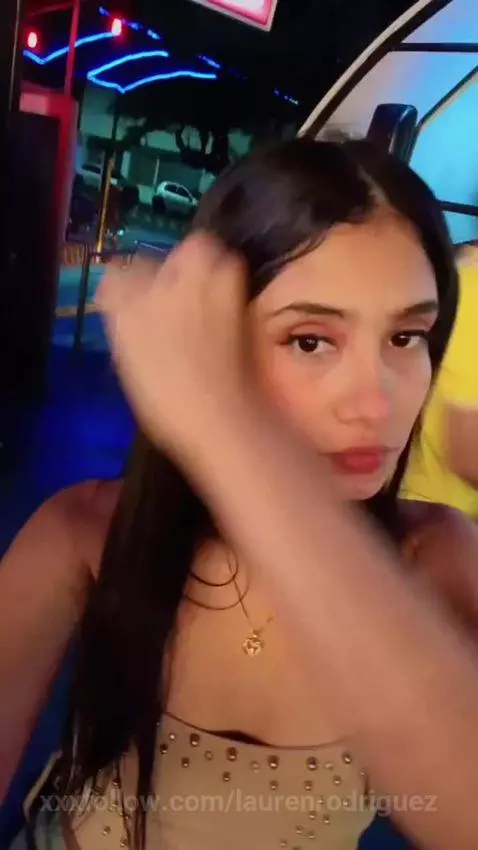 me fui a tomar un trago con amigas y me puse muy caliente mi... by laurenrodriguez