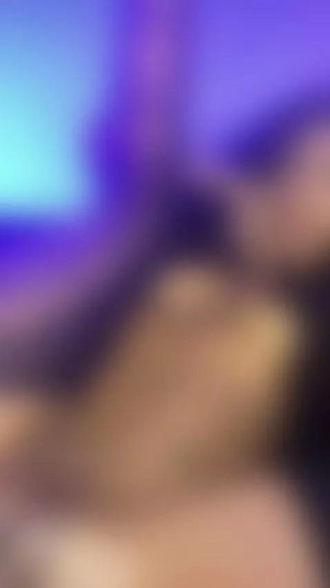 Hi 😈 by sbeltran1