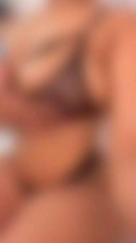 Too much heat today by zafirahot