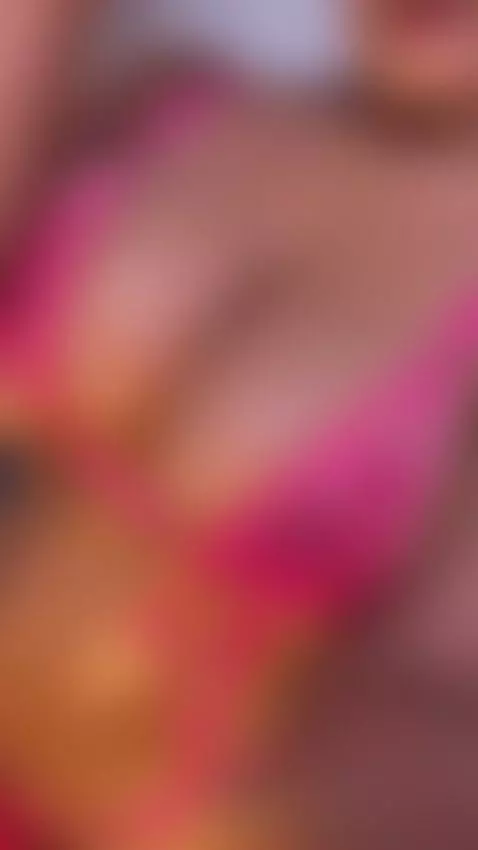 https://www.camsoda.com/es/zafirahot by zafirahot