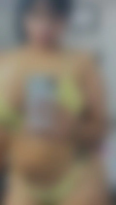 🍭💦👅 by zafirahot