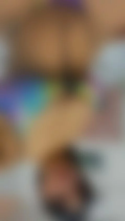 Do you like my angle from below? by zafirahot