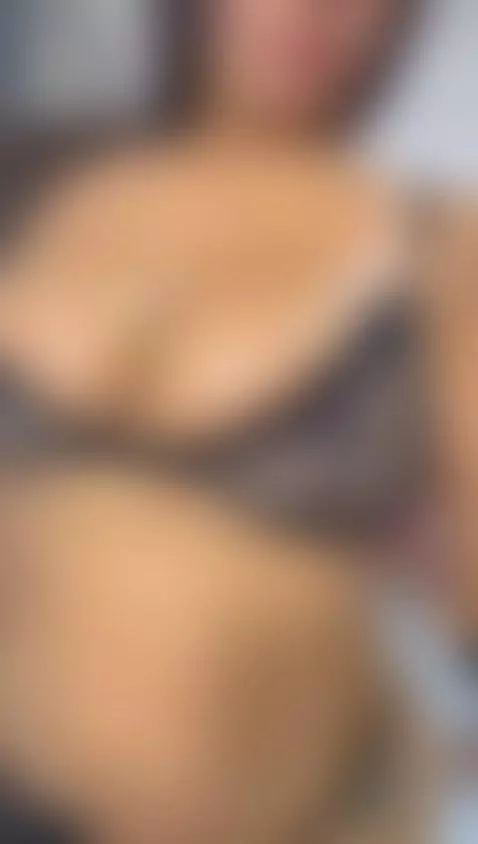 The black guy gives me passion to fuck you bby! 😍 by zafirahot