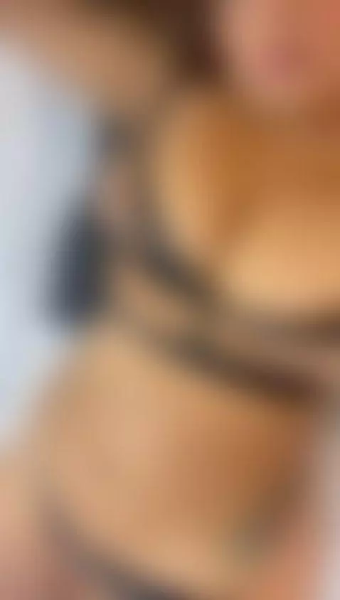 Alert!! 🚨⚠ Too much sensuality in this room! 😈 by zafirahot