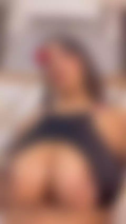 come cum on my tits and leave me wet 🍆💦🔥 by zafirahot