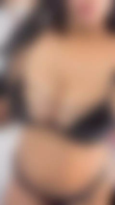 A quite hot weekend by zafirahot