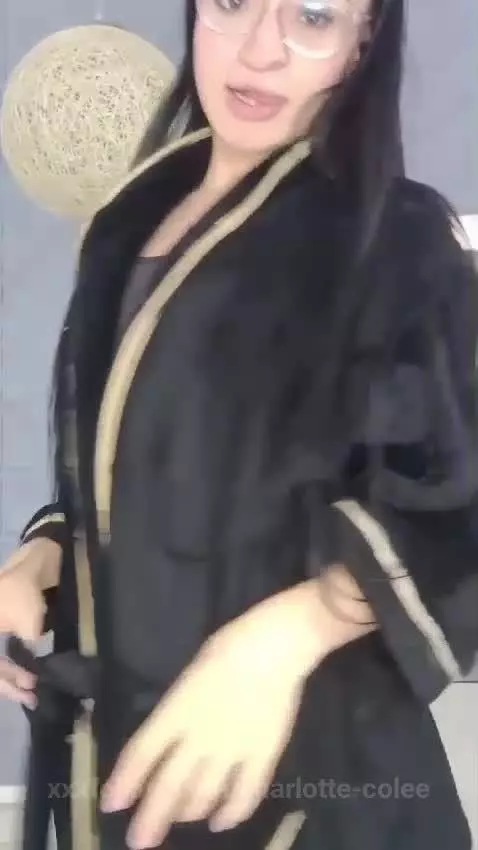 A sexy dance by charlotte-colee