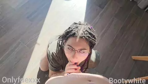 Dicen que ya me tenía ganas las novia de mi amigo?🥵
They say... by onlyfdexxx