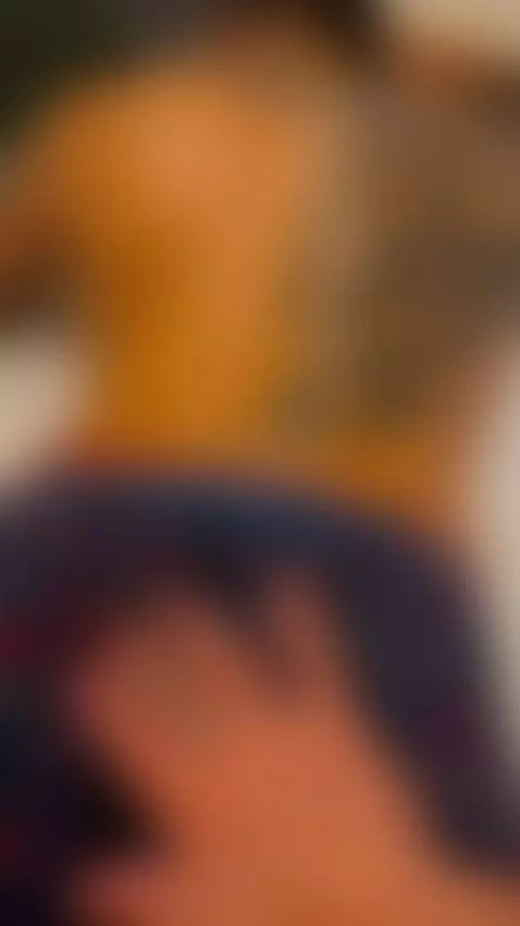 mi tia me quiere hacer unos masajes en mi espalda recien tat... by hernoo2403