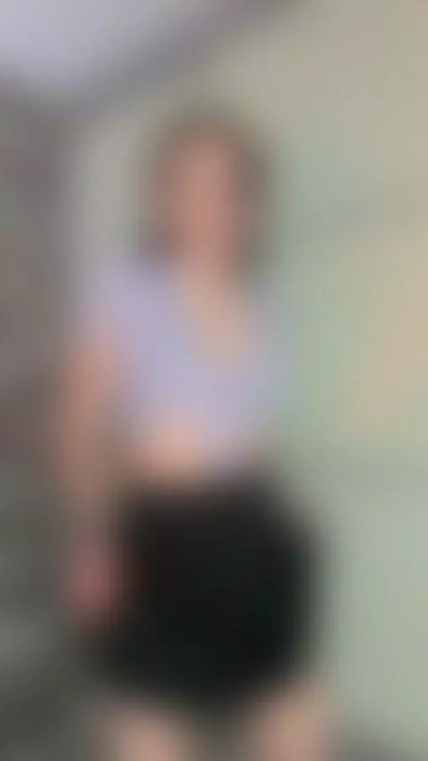 let my pussy ride your face on the first date by sturluson