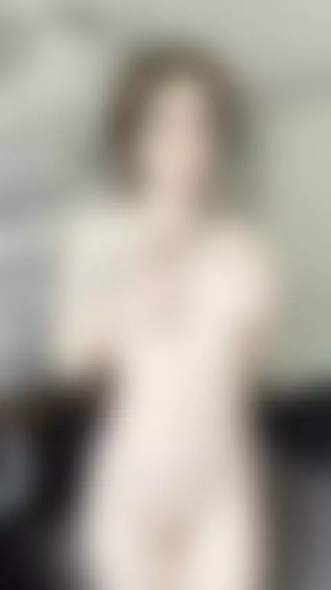 Jumping just enough to make my boobs bounce wild 🤭 by sturluson