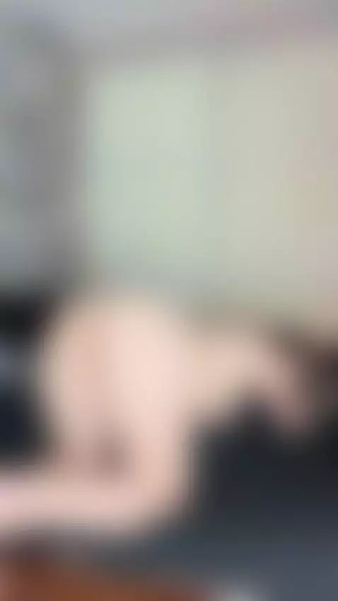 I bend for you like a bad thought you can’t resist 🍑 by sturluson