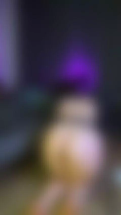 Let me sit on your face so you can guess my weight by sturluson