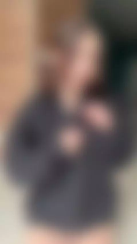 Cute thin girl with a tiny waist by sturluson