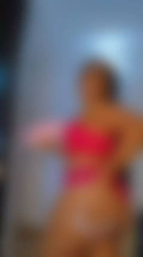 sexy red by claudiasmithh