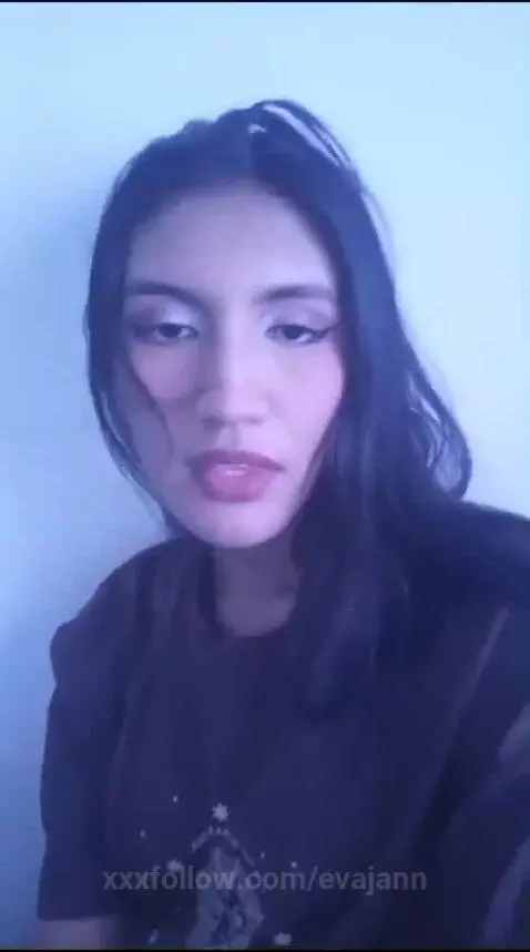 I'll wait for you with my legs open and my mind full of desi... by evajann