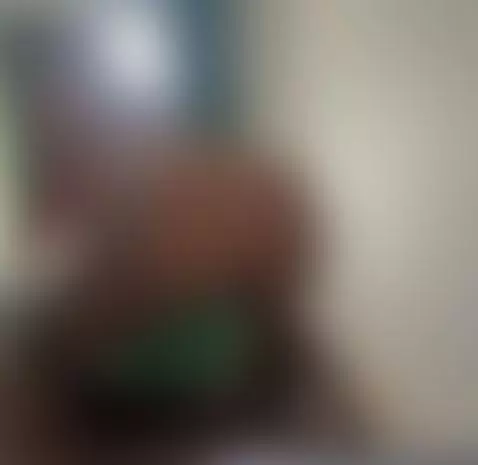 me le puedo sentar en la cara ? by alishag