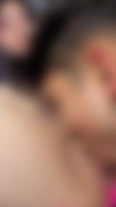 Oh yes, they suck my pussy so hard and good that I squirt on... by noahandrose