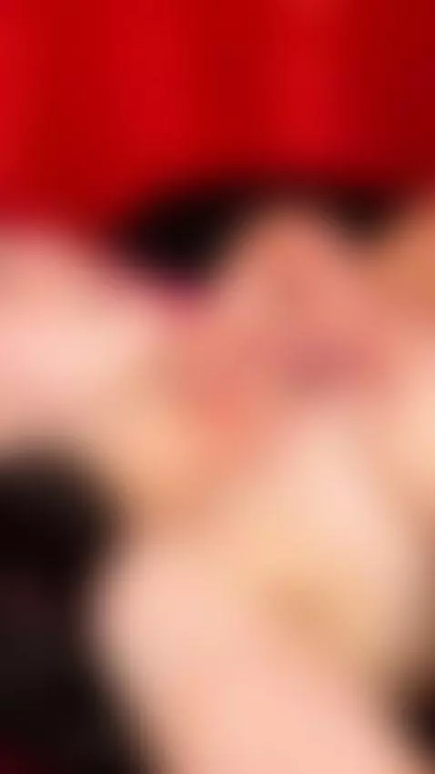 ROSE BEGS FOR A CUM ON HER FACE by noahandrose