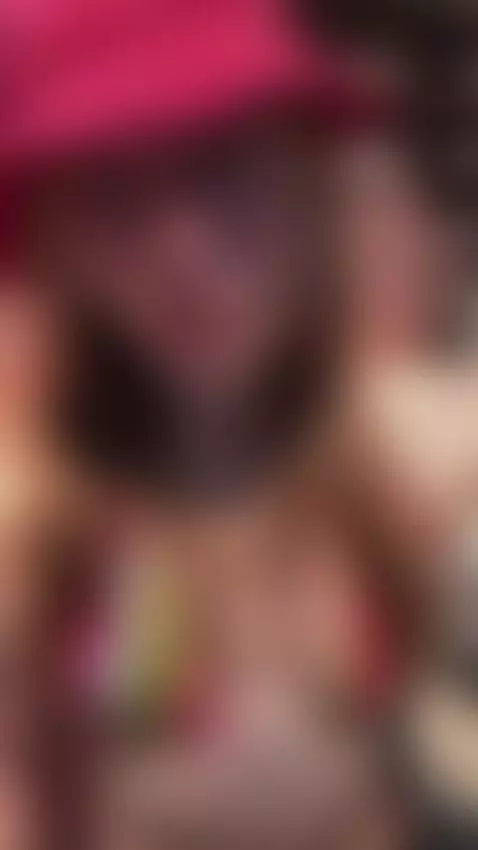 Chilling at the sun🌞🥰 by ellietheelf