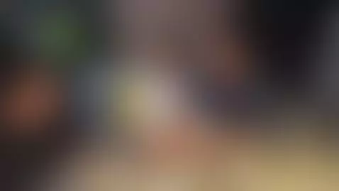 una pareja inexperta para el sexo les explico como hacerlo by danyelbigcock