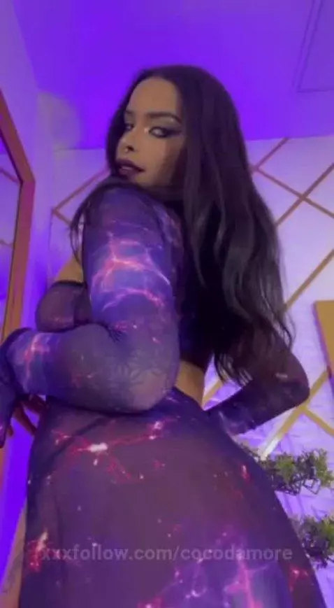 imagine a world with no gravity... ✨ by cocodamore