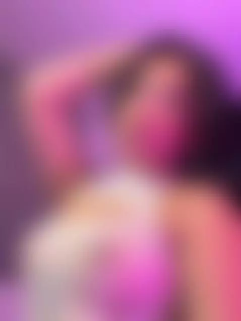 Careful… one little peek might leave you wanting more 😏🔥 by saraamills1