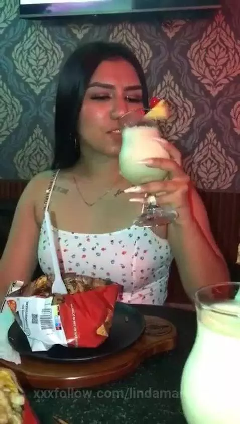 happy by lindamartinii