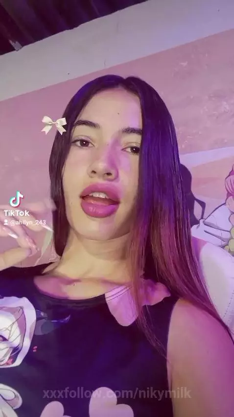 Te Gustan Celosas Y Locas? Jajaj Broma😅🫶🏼 by nikymilk