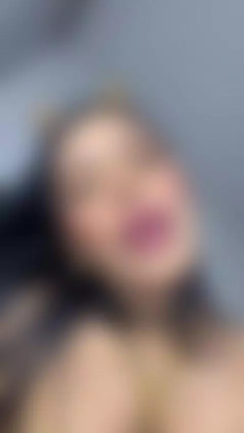 come here and give me love by im-sati-is-back