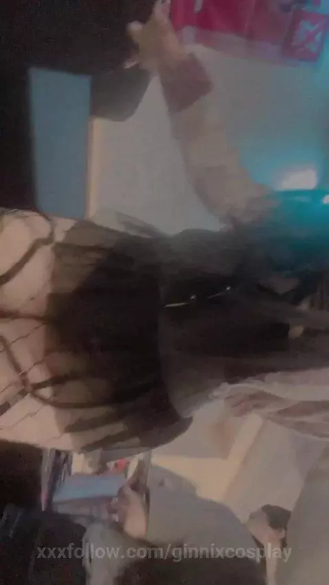 hola🍼😮‍💨♥️ me sigues? by ginnixcosplay